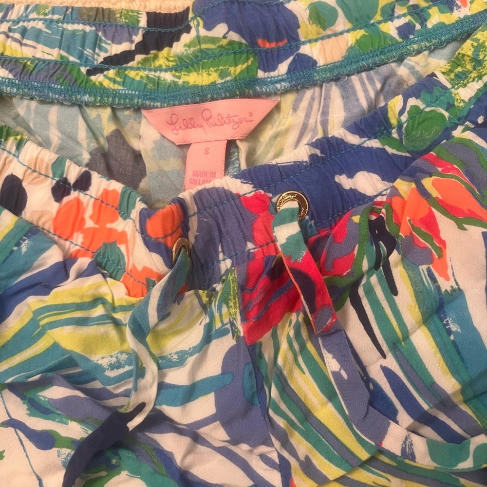 Lilly Pulitzer Drawstring Shorts - Picture 2 of 2